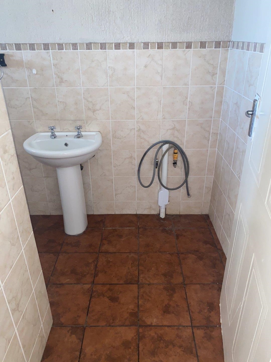 To Let 2 Bedroom Property for Rent in Die Bult North West